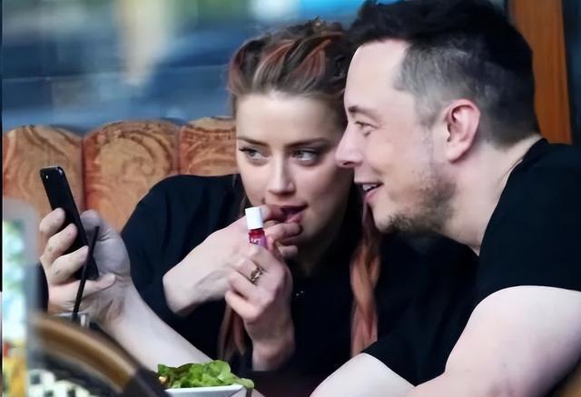 美的无可挑剔生理性喜欢！上头不是没原因九游会网址是多少她是马斯克的白月光：(图6)